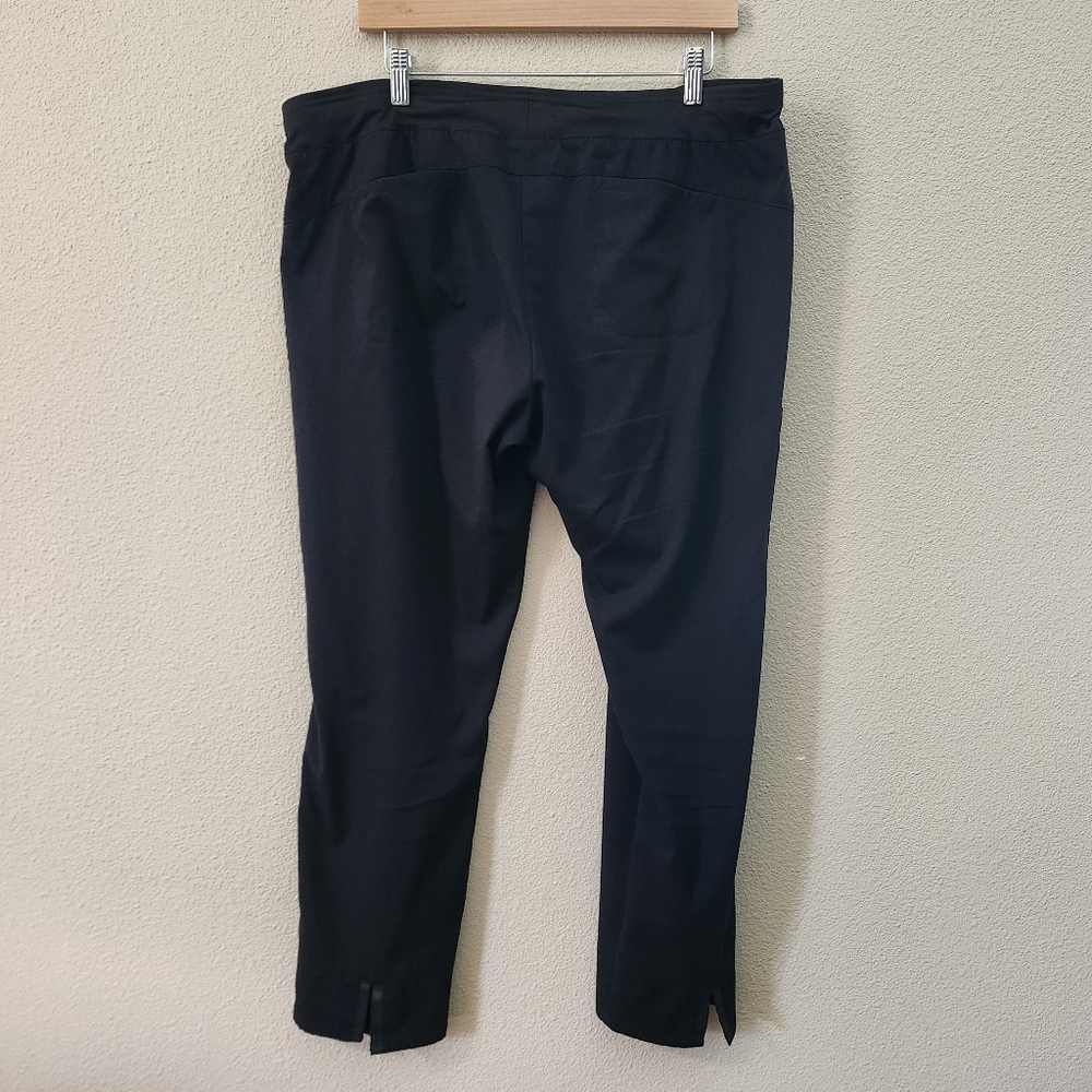 Grey's Anatomy Scrubs Bundle of 3 Black Tops And 3 Pants and 1 Jacket - Picture 12 of 16